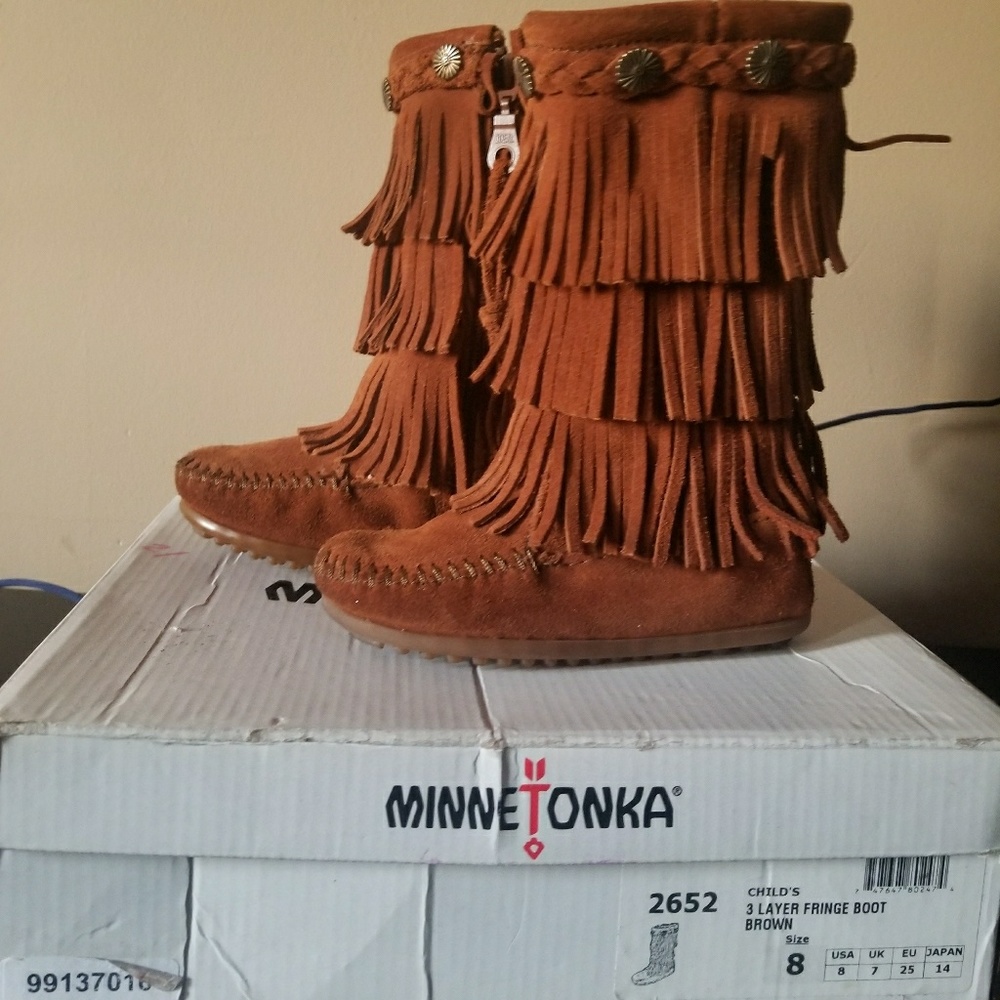 SOLD minnetonka knee boots